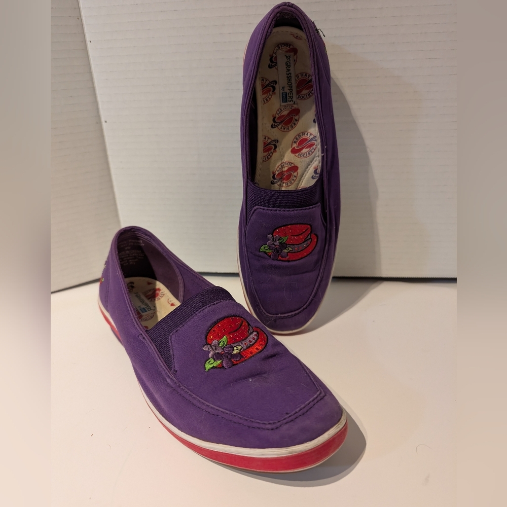 Grasshoppers‎ 100% Twill Flats Sz. 8W Purple w Red Hat